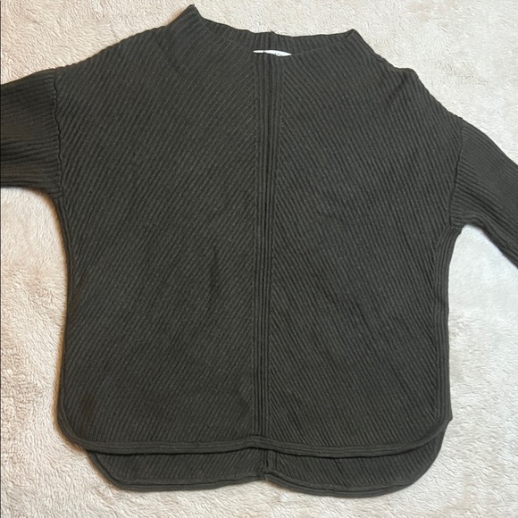 Babaton Wool & Linen Blend Dark Olive Green Ribbed Mock Neck Sweater Women’s M - Picture 6 of 11